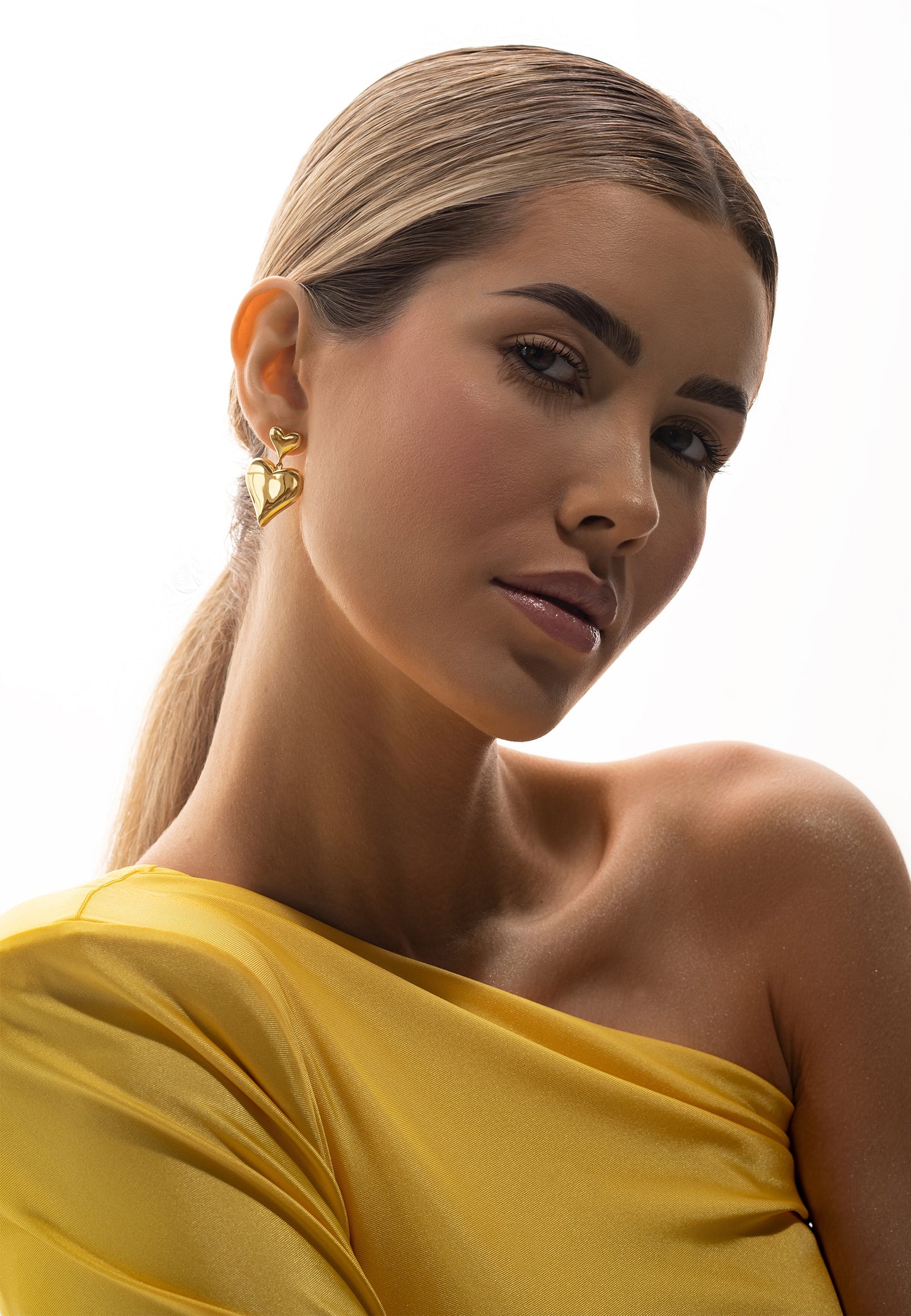 ADORE EARRINGS GOLD
